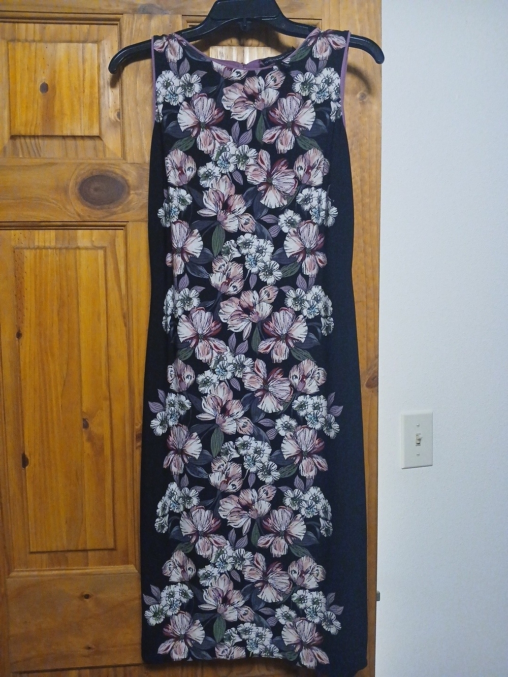 White House Black Market Black Floral Sheath Dress